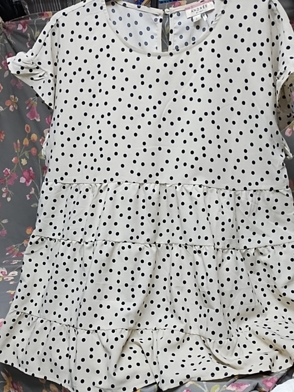 ANDREE BY UNIT Off White Polka Dot Short Sleeve Blouse W Black Dots
